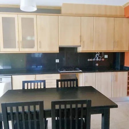 Comfortable With Mountain View - 90 M² - Fireplace Urqueira