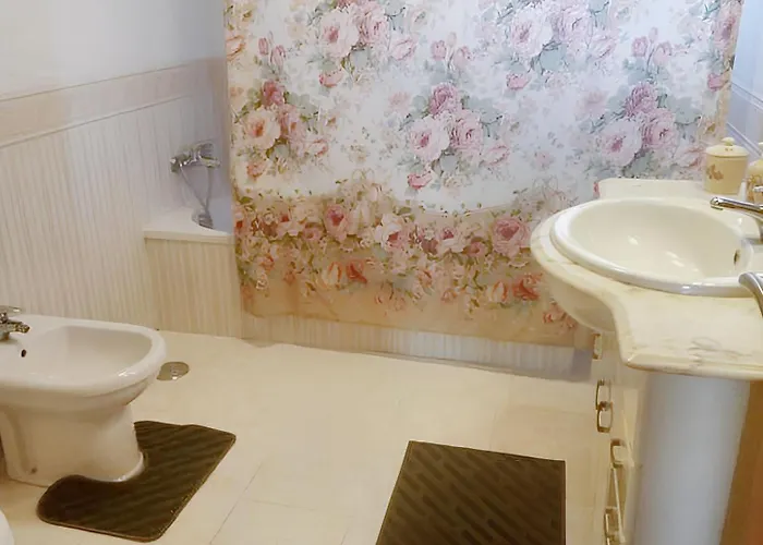 Comfortable With Mountain View - 90 M² - Fireplace * Urqueira